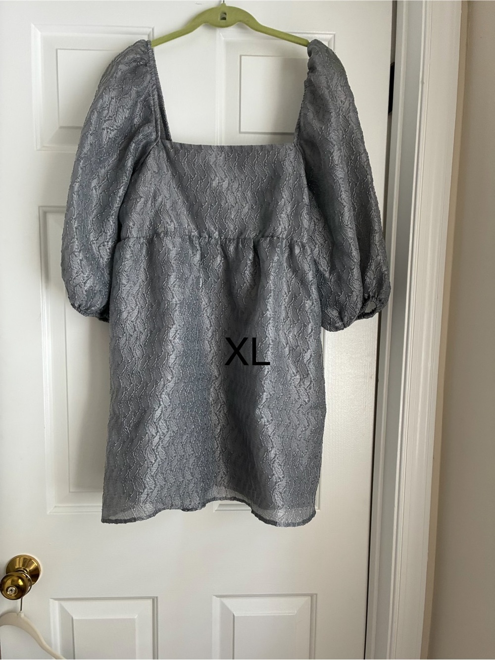 Elegant Gray Puff-Sleeve Square Neck Women's Top